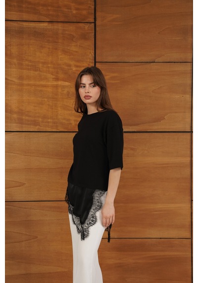 Verymoda Dantel Ve Saten Detaylı Asimetrik Tişört D2942 Siyah