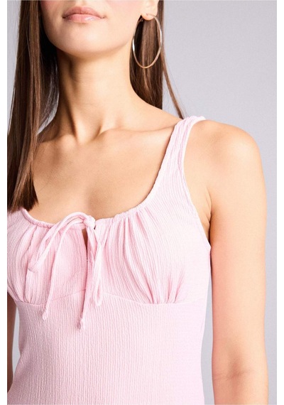 Defacto Bisiklet Yaka Floral Kırışık Dokulu Askılı Mini Elbise H8512ax26smpn186 Pembe-pn186