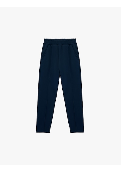 Koton Beli Bağcıklı Cep Detaylı Basic Havuç Kesim Pantolon Lacivert 6skg40073ak Lacivert Koton Beli Bağcıklı Cep Detaylı Basic Havuç Kesim Pantolon Lacivert 6skg40073ak Lacivert
