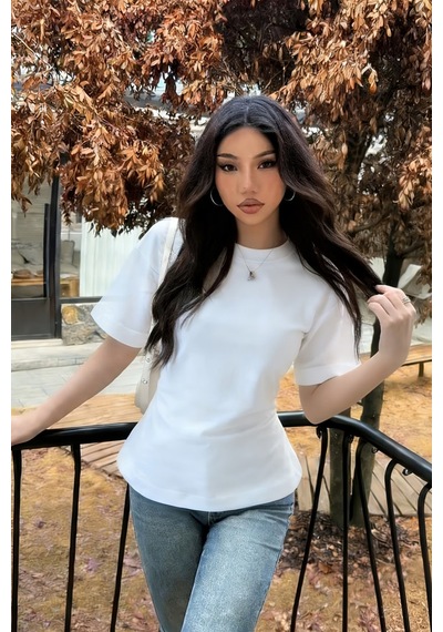 Kadın Bağcıklı Basic Tişört Belden Oturtmalı Şık Ve Modern Tasarım Beyaz