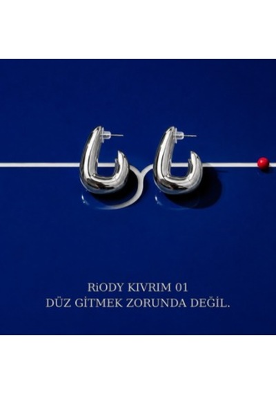 Riody Kıvrım 01 Paslanmaz Çelik Gümüş Renk Kalın Damla Form Kadın Halka Küpe Beyaz - Gümüş