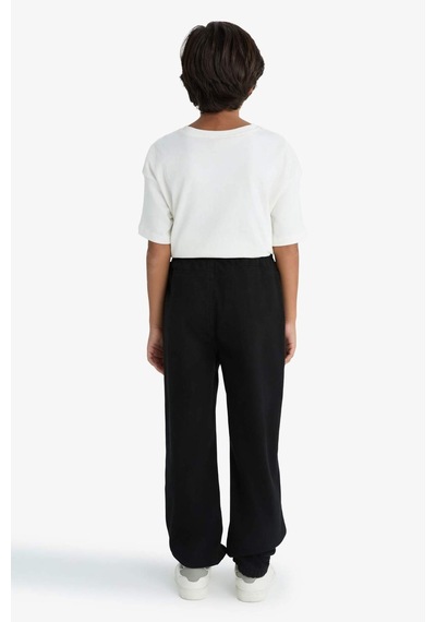 Defacto Erkek Çocuk Standart Paça Pelüş Astar Jogger Pantolon F1976a825wnbk81 Siyah-bk81