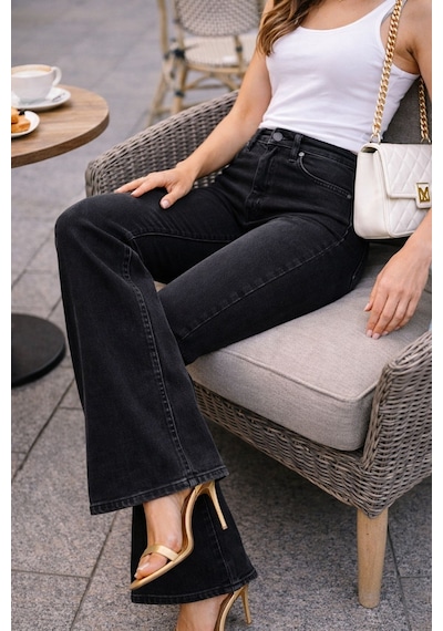 Cedy Denim Cedy Denım Yüksek Kalite Kadın 5 Cep Düşük Bel İspanyol Paça Skinnyfit Esnek Jean Pantolon C619 Siyah Cedy Denim Cedy Denım Yüksek Kalite Kadın 5 Cep Düşük Bel İspanyol Paça Skinnyfit Esnek Jean Pantolon C619 Siyah