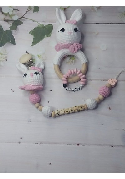 Baby Happiness Amigurumi Tavsan Cingirakli Diskasiyici Özel İsimli Emzik Zinciri Bileklik