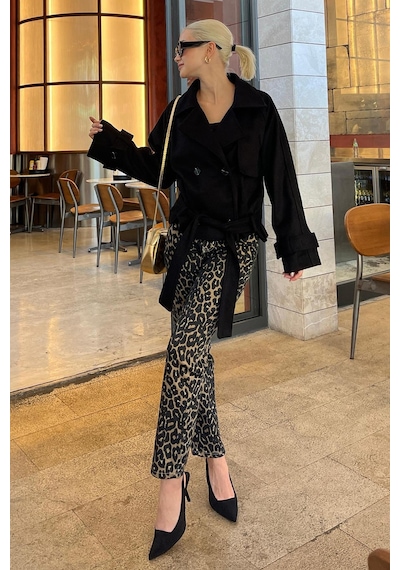 Madmext Siyah Düğmeli Kruvaze Yaka Kısa Kemerli Ceket Mg2174 Siyah