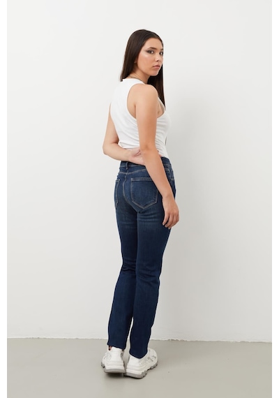 Kadın Orta Bel Düz Dar Kesim Jean Pantolon Lacivert