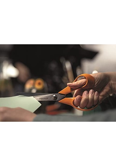 Fiskars Üniversal Makas, Sağ Elini Kullananlar İçin, Toplam Uzunluk: 21 Cm, Kaliteli Çelik/plastik, Klasik, 1000815
