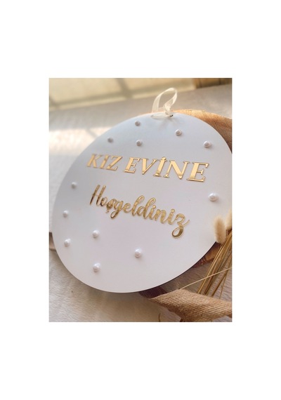 Kız Evine Hoşgeldiniz Gold Ve Gümüş Pleksi İnci Detaylı Renkli