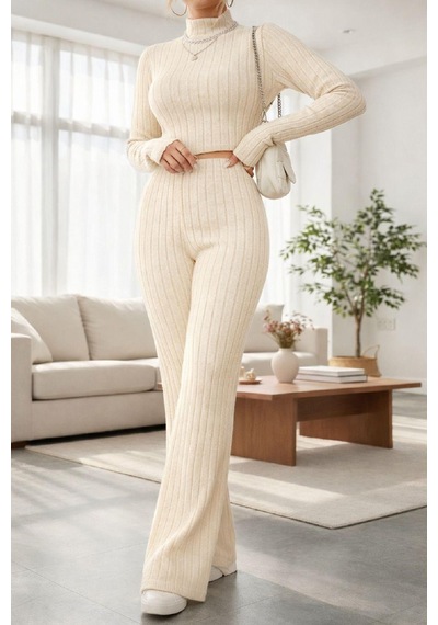 Pazarpera Kadın Ekru Çizgili Boğazlı Crop Top Ve Yüksek Bel Eşofman Takımı