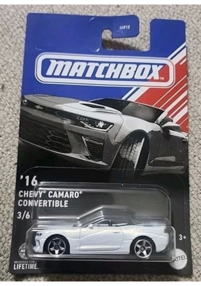 Matchbox Amerikan Cabrio Serisi - 16 Chevy Camaro Convertible 3/6
