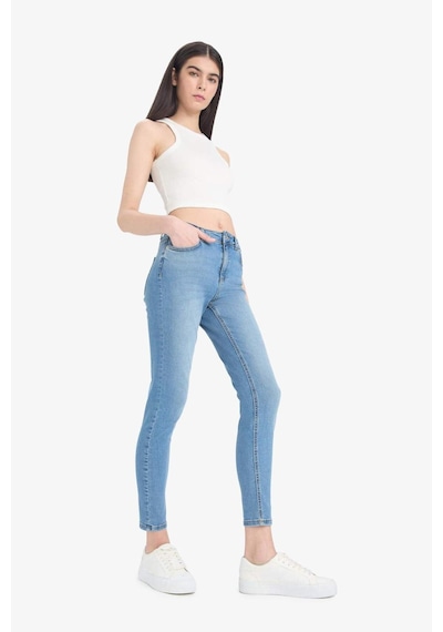 DeFacto Skinny Fit Yüksek Bel Düz Paça Uzun Jean Taş Yıkama Pantolon D8189AX25SPNM85