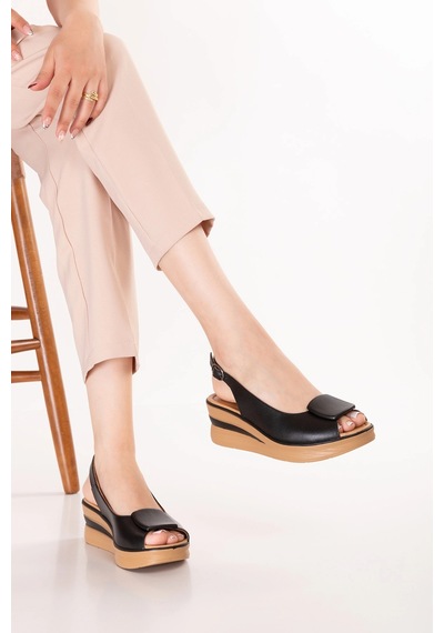 Gondol Hakiki Deri Platform Taban Sandalet Pkr.1802 Siyah