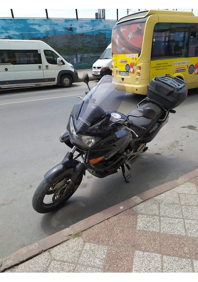 Honda Varadero Uzun Ön Cam 56Cm Açık Füme 4Mm Zeus
