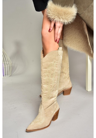 Fox Shoes T267765202 Bej Süet Kovboy Model Kadın Çizme Bej-süet Bej