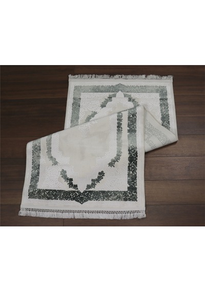 Nostalji Seri Çerçeveli Klasik Motifli Altı Kaymaz Makine Dokuma Halı 13481-838 Beyaz