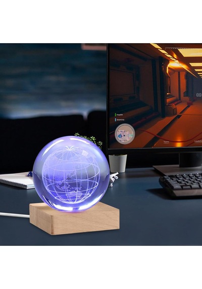 İsme Özel Büyük Boy Işıklı Ahşap Kare Kaideli Dünya Temalı Cam Küre 8cm