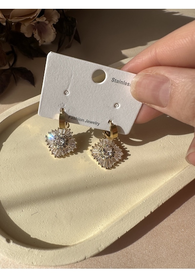 Baget Taşlı Swarovski Taşlı Şık Parlak Çelik Küpe Çok Renkli