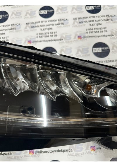 Skoda Octavia Sağ Far Lambası Full Led 2021-2024 5e4941016