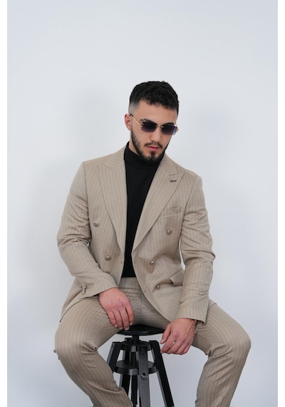 Dupont Classics Dupont Slim Fit Sivri Yaka 6 Drop Çift Yırtmaç Çizgili Viskon Kruvaze Erkek Takım Elbise Koyu Bej Dupont Classics Dupont Slim Fit Sivri Yaka 6 Drop Çift Yırtmaç Çizgili Viskon Kruvaze Erkek Takım Elbise Koyu Bej
