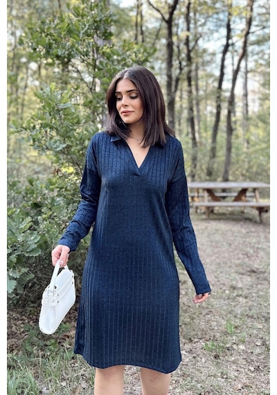 WeShaya Kadın Lacivert Polo Yaka, Kendinden Desenli, Basic Kalıp, Uzun Kollu Midi Triko Elbise Lacivert WeShaya Kadın Lacivert Polo Yaka, Kendinden Desenli, Basic Kalıp, Uzun Kollu Midi Triko Elbise Lacivert