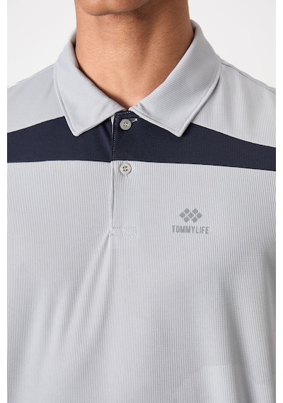 Tommy Life Gri Polyester Nefes Alan Dokulu İnce Esnek Standart Fit Polo Yaka Erkek Performans T-shirt - 88392 Gri Tommy Life Gri Polyester Nefes Alan Dokulu İnce Esnek Standart Fit Polo Yaka Erkek Performans T-shirt - 88392 Gri