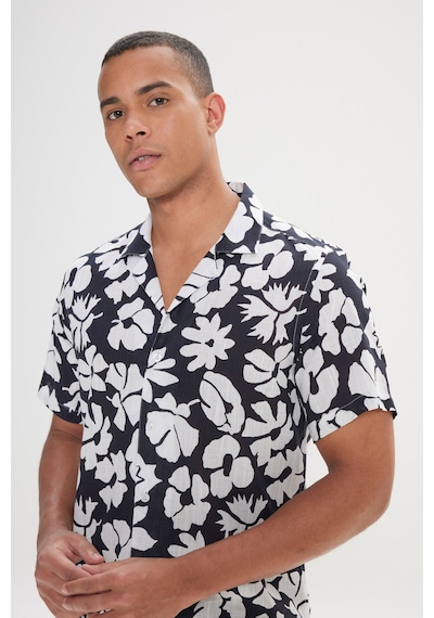 AC&Co / Altınyıldız Classics Erkek Sıyah Beyaz Slim Fit Dar Kesim Küba Yaka Kısa Kollu Baskılı Gömlek Siyah - Beyaz AC&Co / Altınyıldız Classics Erkek Sıyah Beyaz Slim Fit Dar Kesim Küba Yaka Kısa Kollu Baskılı Gömlek Siyah - Beyaz