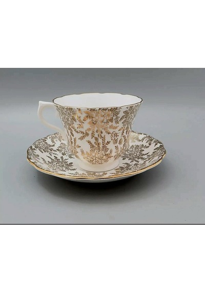 Vintage Porselen Çay Fincanı Ve Tabağı Seti, Altın Yaprak Desenli, Beyaz Ve Gri Çok Renkli