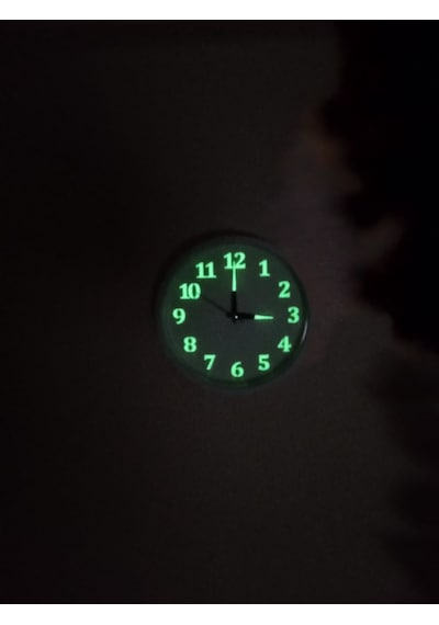 Fosforlu Gece Karanlıkta 5 Saat Parlayan Duvar Saati Çap 22 Cm Beyaz