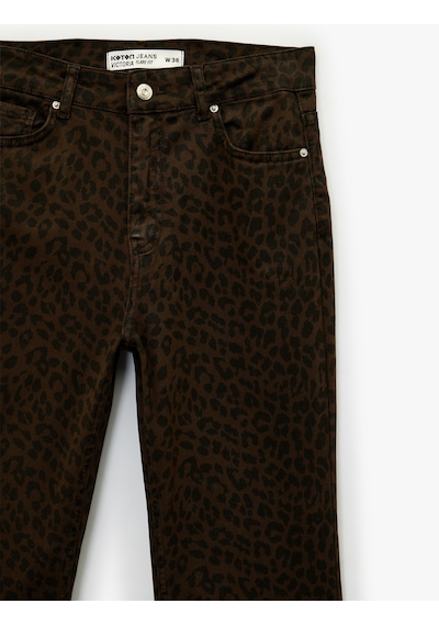 Koton Cepli Yüksek Bel Leopar Desenli İspanyol Paça Jean Pantolon - Flare Jeans Leopar Desenli 6sal40053mw Leopar Desenli Koton Cepli Yüksek Bel Leopar Desenli İspanyol Paça Jean Pantolon - Flare Jeans Leopar Desenli 6sal40053mw Leopar Desenli