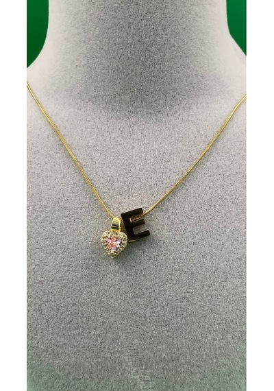 14k Altın Renginde E Harf Pembe Kalpli Minimal Çelik Kadın Kolye Altın