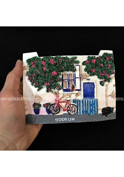 Bodrum Evi Sokak Begonvil Kabartmalı Duvar Masaüstü Pano Tablo