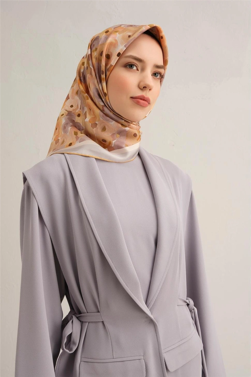 Armine Çiçek Desenli Saf İpek Twill Eşarp 9300d 37 BEj