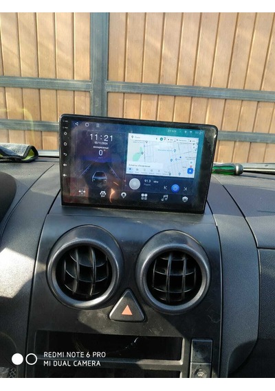 Ford Fusion 2005'te 2din Android Çerçevesi
