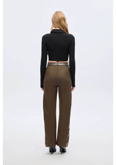 Quzu Gofre Dokulu Fermuarlı Crop Siyah Kadın Bluz Blz01121 Siyah