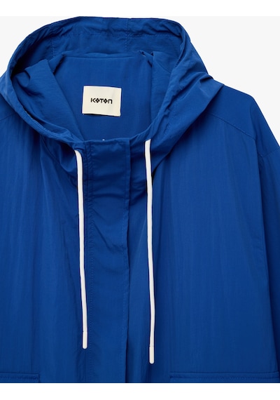 Koton Uzun Kollu Cepli Fermuarlı Kapüşonlu Oversize Yağmurluk Saks 6sak00073ew Saks Mavi Koton Uzun Kollu Cepli Fermuarlı Kapüşonlu Oversize Yağmurluk Saks 6sak00073ew Saks Mavi