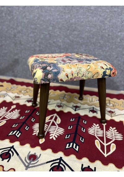 Trend Ceviz Çiçekli Ahşap Ayak Uzatma Pufu Makyaj Koltuğu Bench Tabure