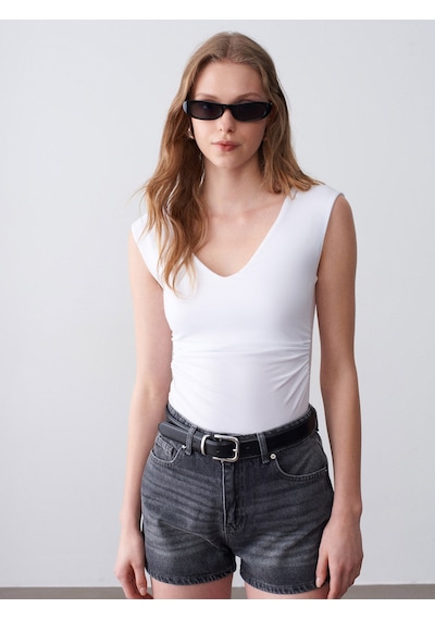 Dilvin 21222 V Yaka Basic Top-beyaz