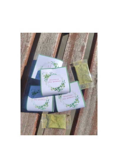 100 Adet Zarif Botanik Çiçekli Kına Hatırası 6x6.5 Cm - El Değmeden Paketlenmiş Hazır Kına Seti