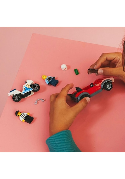 LEGO® City 60392 Polis Motosikleti Araba Takibi 59 Parça
