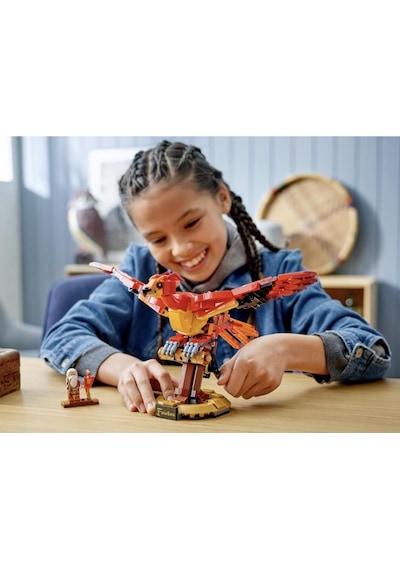 LEGO® Harry Potter 76394 Dumbledore’un Anka Kuşu Fawkes 597 Parça