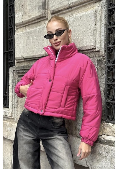 Pembe Dik Yaka Çıtçıtlı Fermuarlı Kısa Şişme Mont