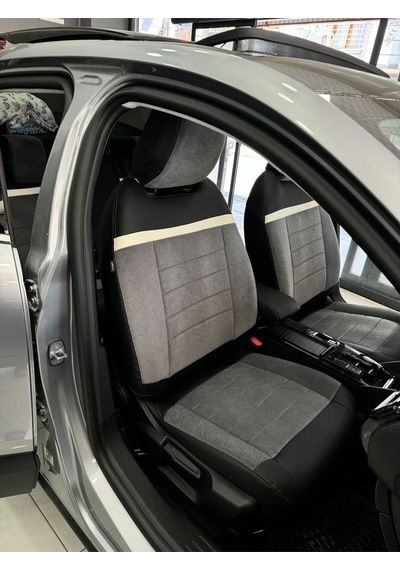 Citroen C4 2021-2024 Arası Uyumlu Arka Sırt 2+1 Arka Sırt Kolçaklı Model