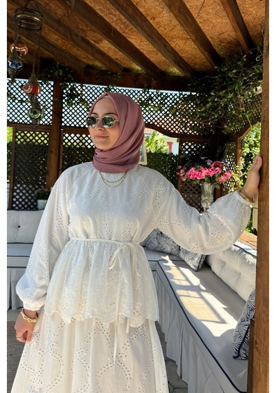 Rabia Şamlı Mercan Etekli Takım Ekru Normal