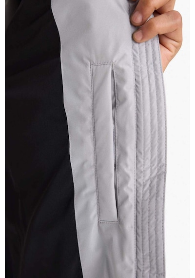 Defacto Defactofit Su İtici Slim Fit Dar Kesim Fermuarlı Su Geçirmez Mont E9484ax25wngr487 Gri