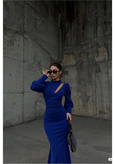 Lior Design Kadın Minimal Tasarım Simli Kumaş Degaje Yaka Dekolteli Maxi Abiye Elbise Saks