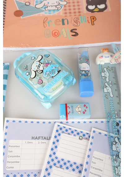 X Dekomus Lisanslı Cinnamoroll & Best Friends 13 Parça Kırtasiye Seti 2 Adet Defter,uçlu Kalem,çıtçıt Dosya Altın
