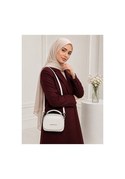 Just Polo Beyaz Kadın El Ve Omuz Çantası Aksesuarlı Uzun Askılı Şık Çanta 65387167