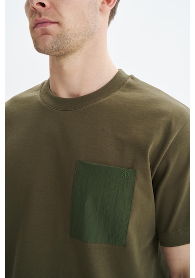 AR-MA Arma Erkek Regular Fit Basic Önden Cepli % 100 Pamuk Süprem Bisiklet Yaka Tişört Y29344449202 Haki AR-MA Arma Erkek Regular Fit Basic Önden Cepli % 100 Pamuk Süprem Bisiklet Yaka Tişört Y29344449202 Haki