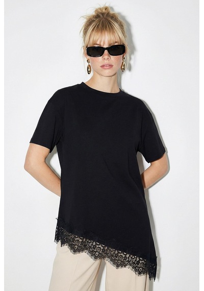 Shade Kadın Dantel Detaylı Asimetrik Kesim Kısa Kollu T-shirt 1078 60286069 - Siyah Shade Kadın Dantel Detaylı Asimetrik Kesim Kısa Kollu T-shirt 1078 60286069 - Siyah