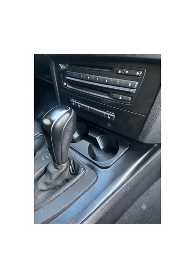Bmw E90 / E91 / E92 / E93 Uyumlu Özel Tasarım Orta Konsol Bardaklık